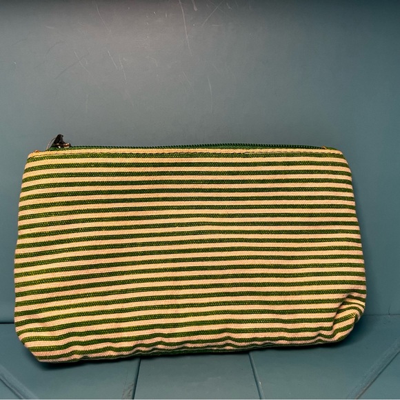 ⭐️ KGB Cosmetic Bag - Picture 2 of 4